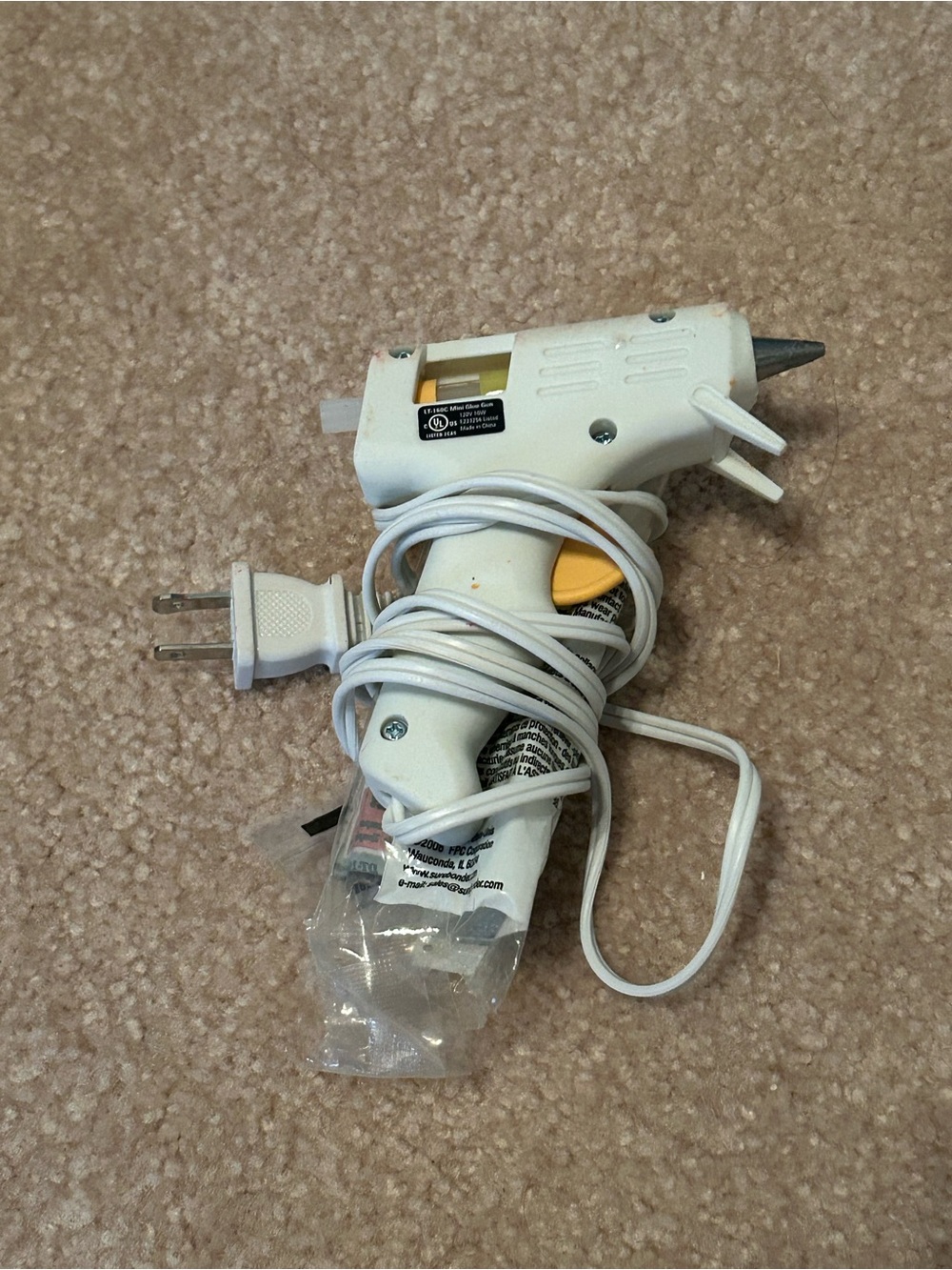 White Hot Glue Gun with Corded Power